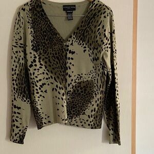August Silk Women’s Medium Stretch Animal Print Knit Top